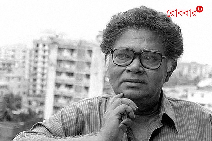 An article about Sunil Gangopadhyay on his birthday। Robbar