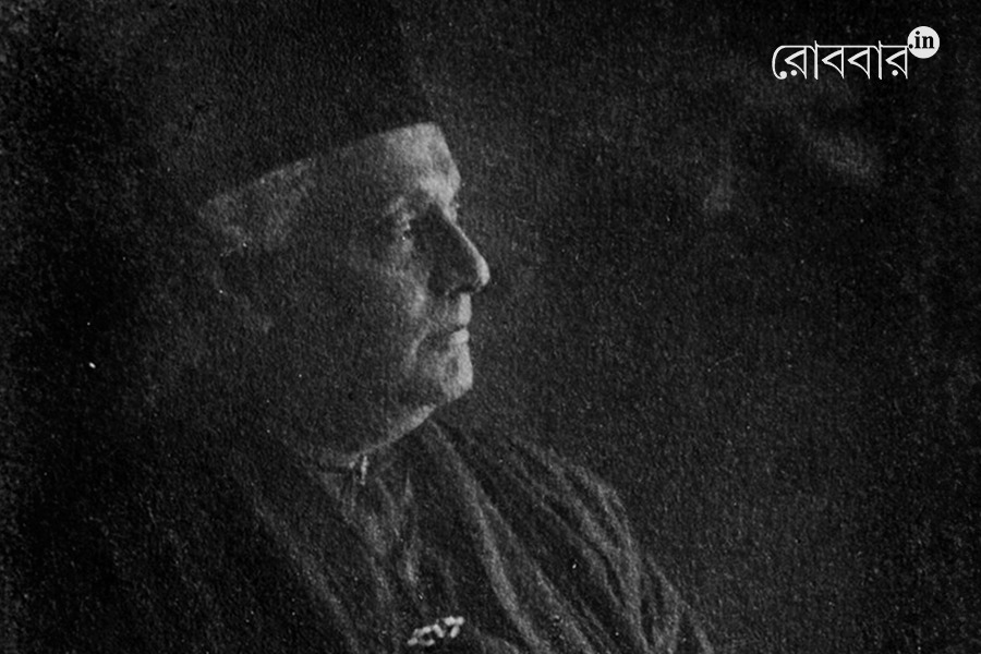 An article about Gaganendranath Tagore on his birthday। Robbar