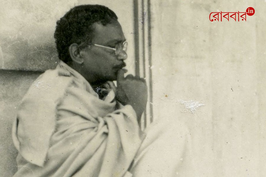 গুরু অবন ঠাকুরের বিপরীতে হেঁটেও নন্দলাল হয়ে উঠেছিলেন ‘মাস্টারমশাই’