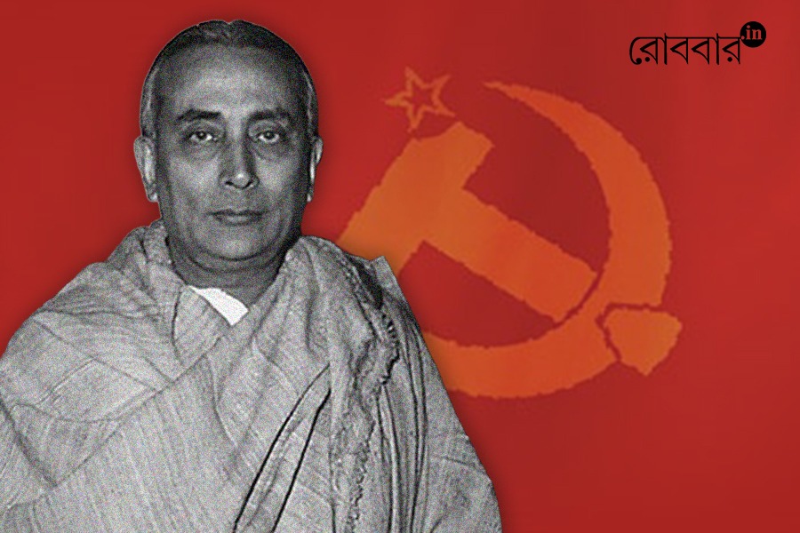 সৌম্যেন্দ্রনাথ ঠাকুরের বিরুদ্ধে ছিল হিটলারকে খুন করার অভিযোগ