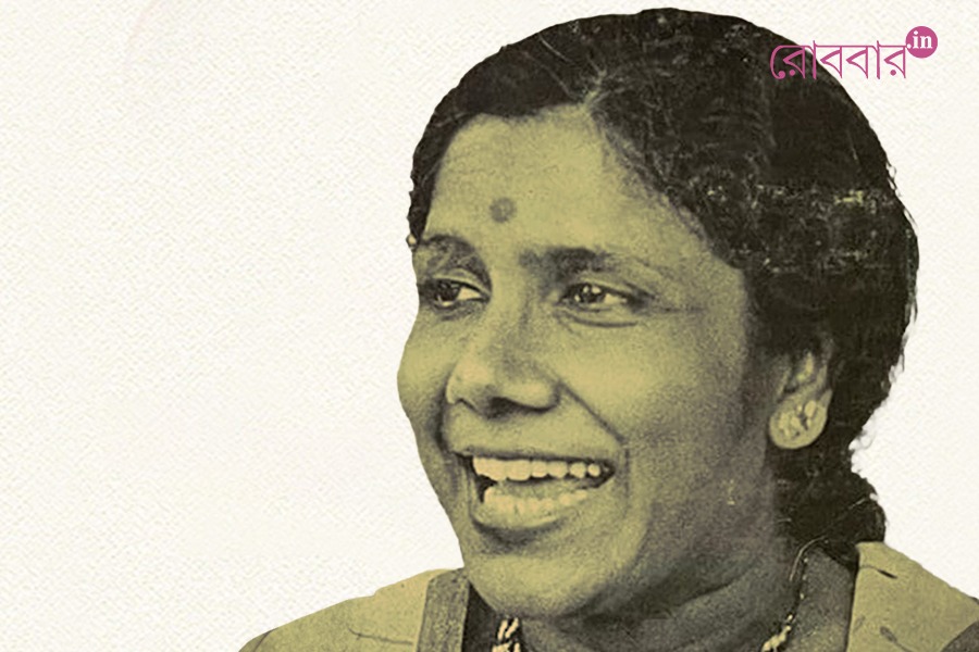 সেদিনের সোনাঝরা সন্ধ্যা