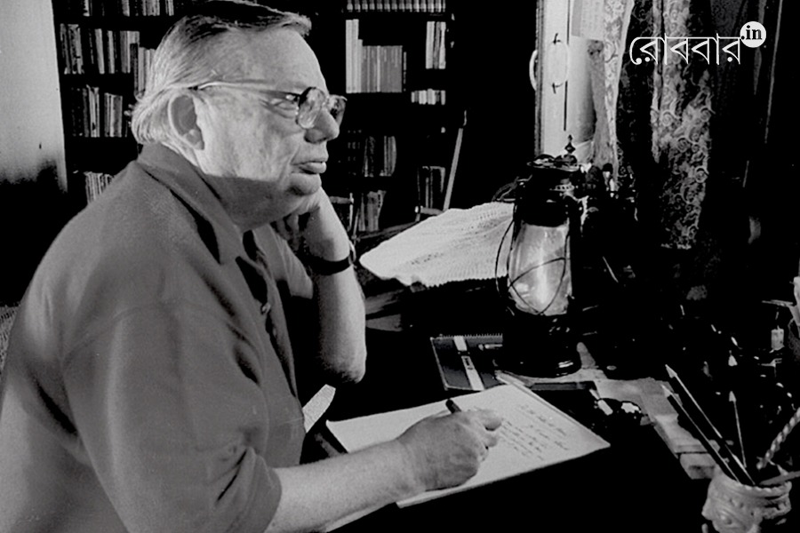 An article about Ruskin Bond on his birth anniversary by Raka Dasgupta। Robbar