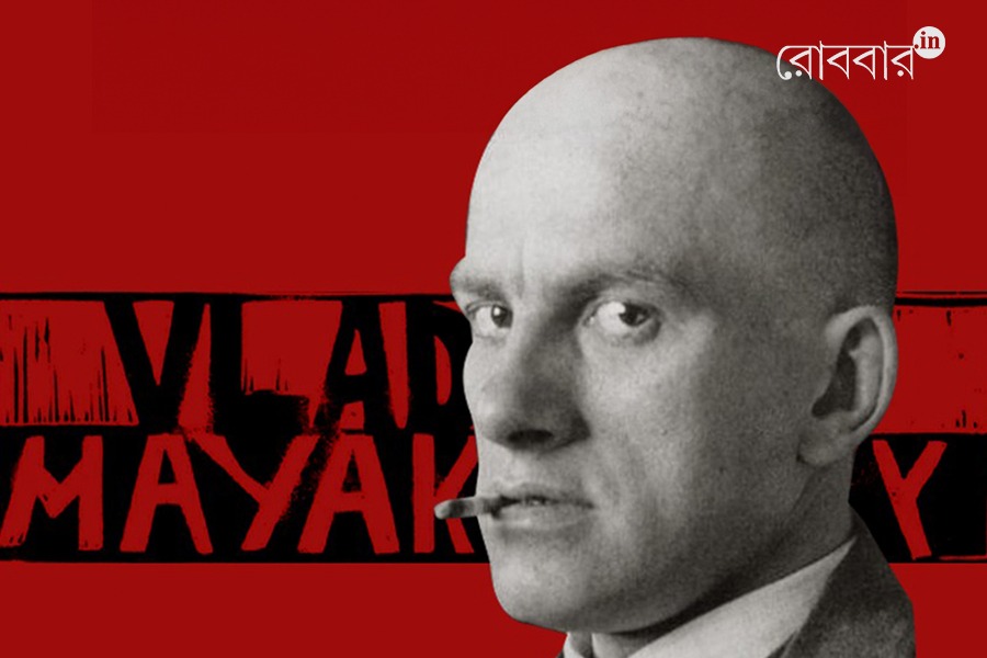 An article about vladimir mayakovsky by Basu Acharya। Robbar