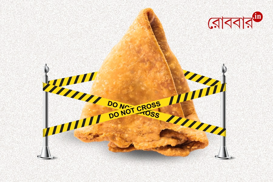 An article about missing samosa by Soumit Deb। Robbar