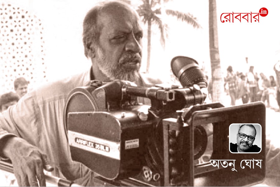 an article about shyam benegal and his cinematography। Robbar