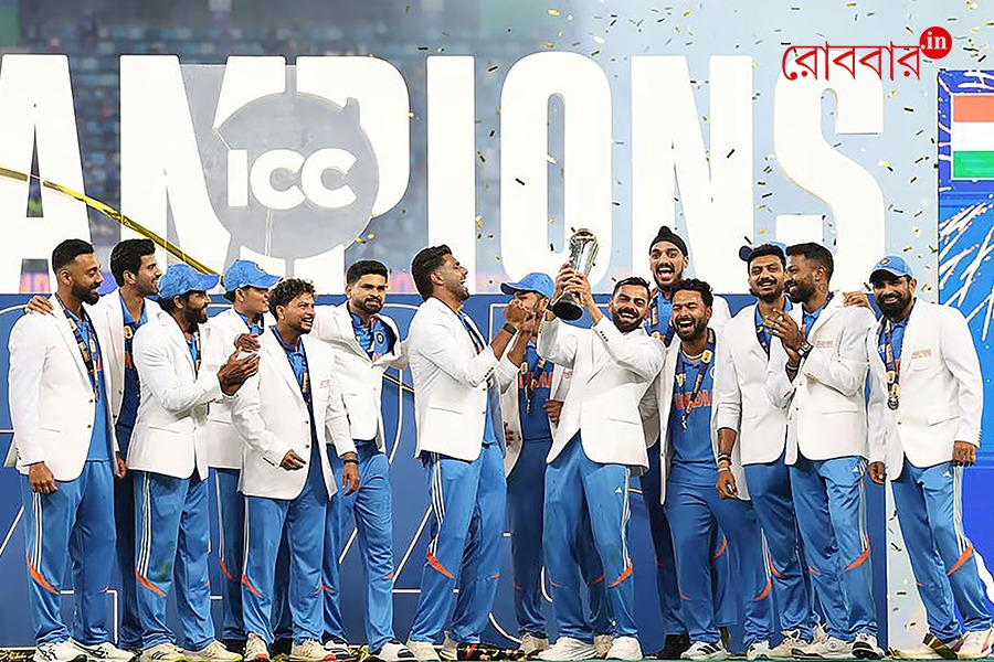 an article on success of team india in champions trophy and response to trolling। Robbar