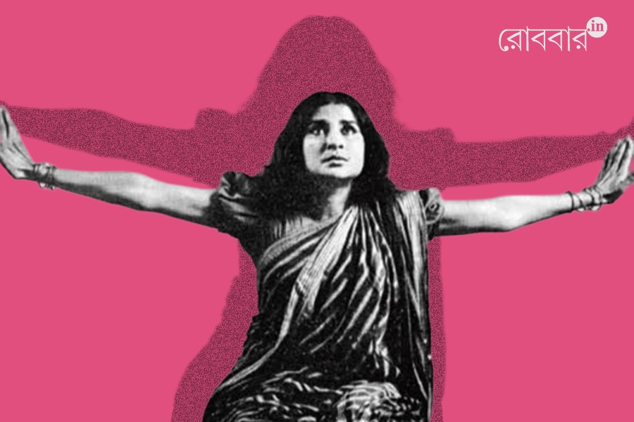 an article about keya chakraborty by turna das। Robbar