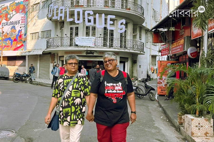 An article on Malabika and Akansha's comraderies on the occasion of pride month। Robbar