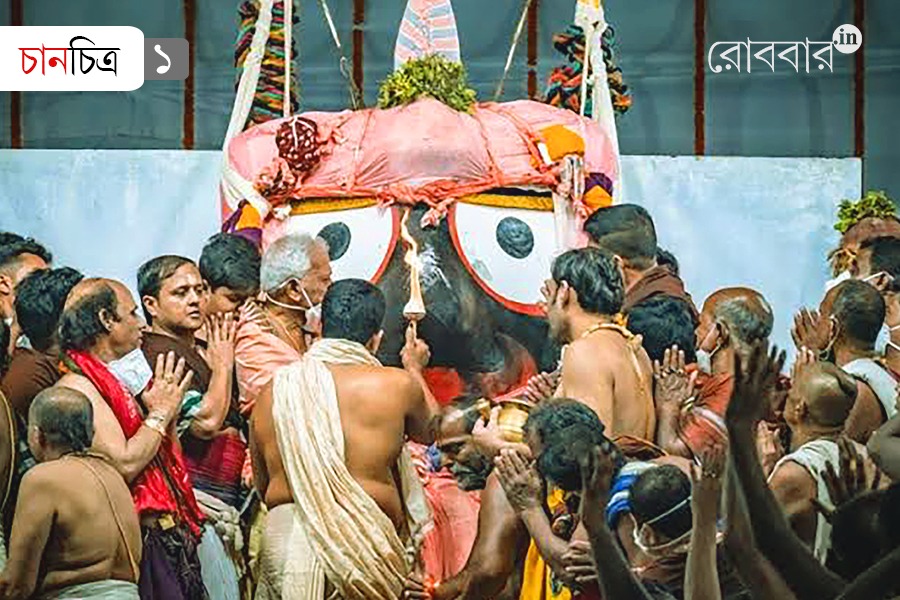 An article on jagannath's snanyatra by Anandamoy Bhattacharya