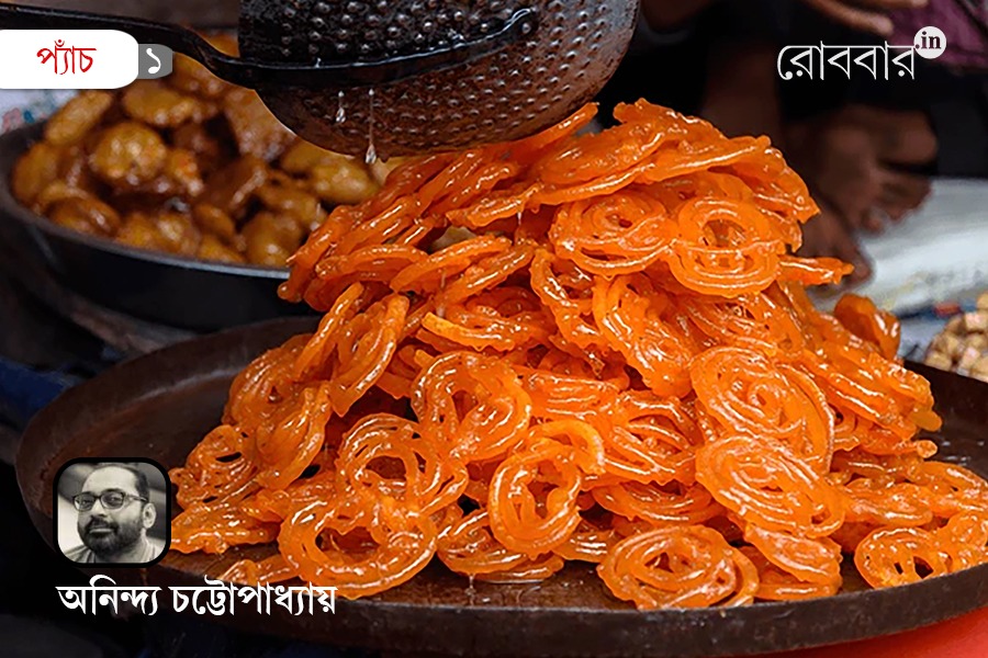 Jilipi: A popular sweet snack in the Indian subcontinent