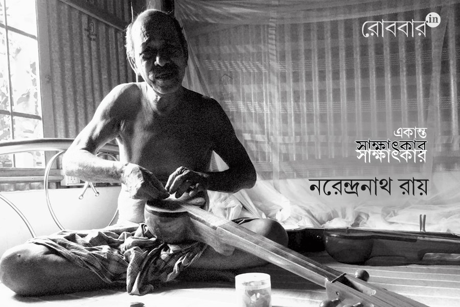 An exclusive interview of Dotara maker Narendranath Roy by Gaurav Ketan Lahiri