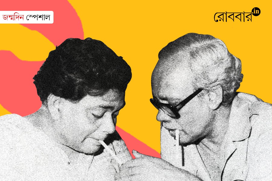 Shakti chattopadhya and his friends by Minakshi Chattopadhyay। Robbar