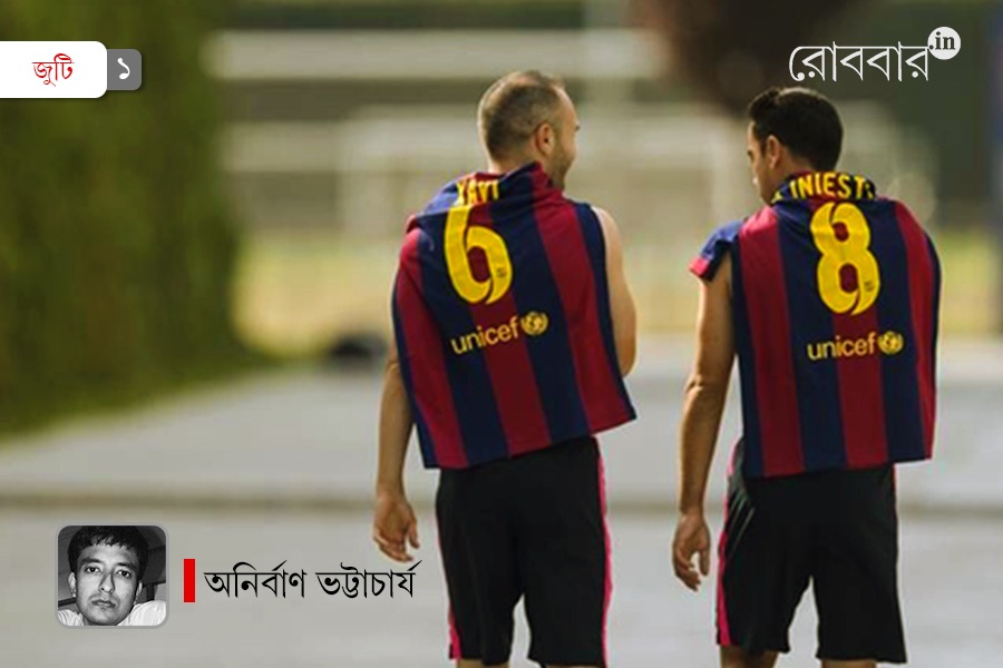 xavi and iniesta's friendship and their football chemistry। Robbar