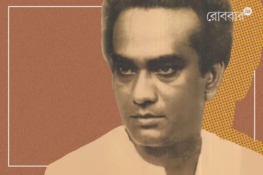 Remembering Ajitesh bandhopadhya by Soumitra Mitra। Robbar