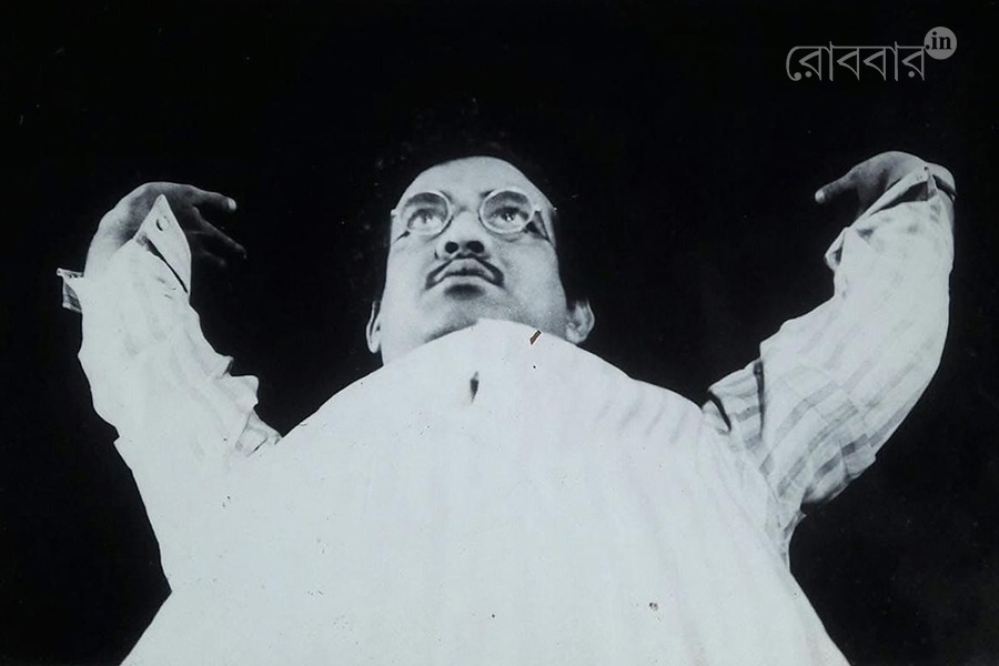দেশকালহীন ঈশ্বরের সন্তান