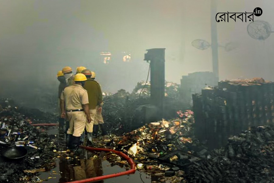 article about anandapur-fire-mishup-on-momo-company। Robbar