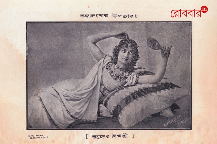Inside Bengal’s Theatre Heritage Through Rare Photographs। Robbar