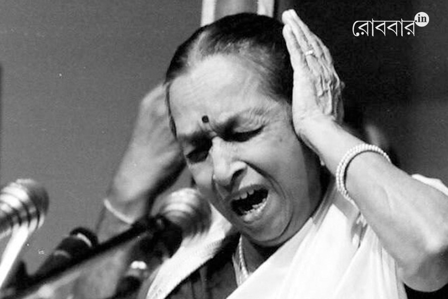 Gangubai Hangal and her iconic manly voice | Robbar