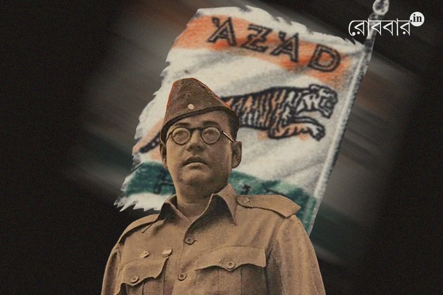 Controversy and confusion over the flag of Azad Hind Fauj। Robbar