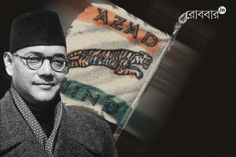 Controversy and confusion over the flag of Azad Hind Fauj। Robbar