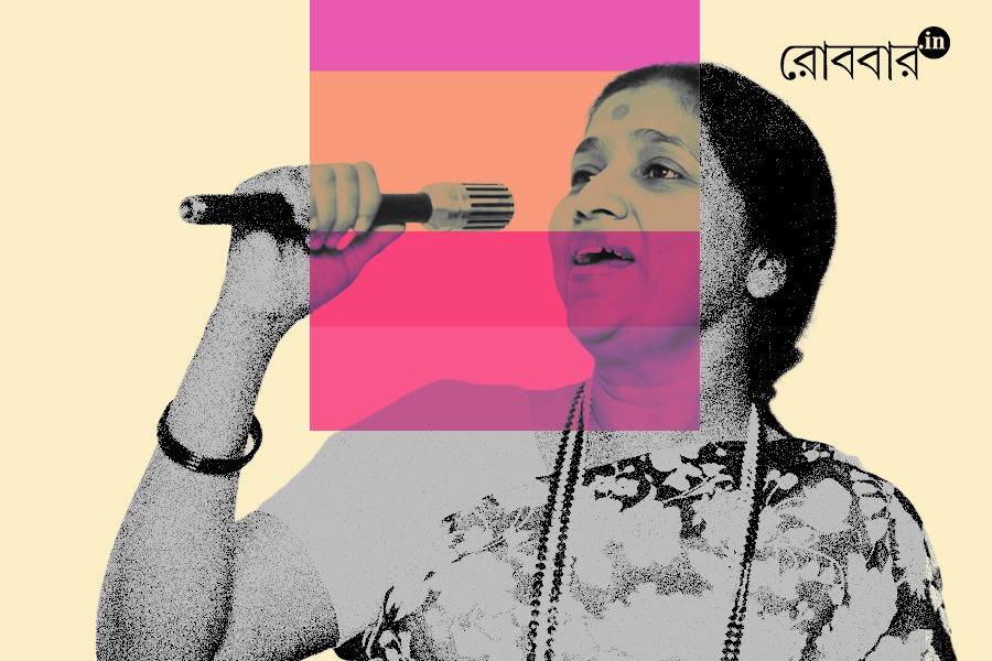 asha bhosle became the voice of bellbottom femina। Robbar