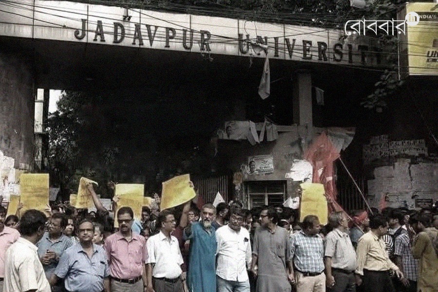 PM Modi criticizes Jadavpur University Culture। Robbar