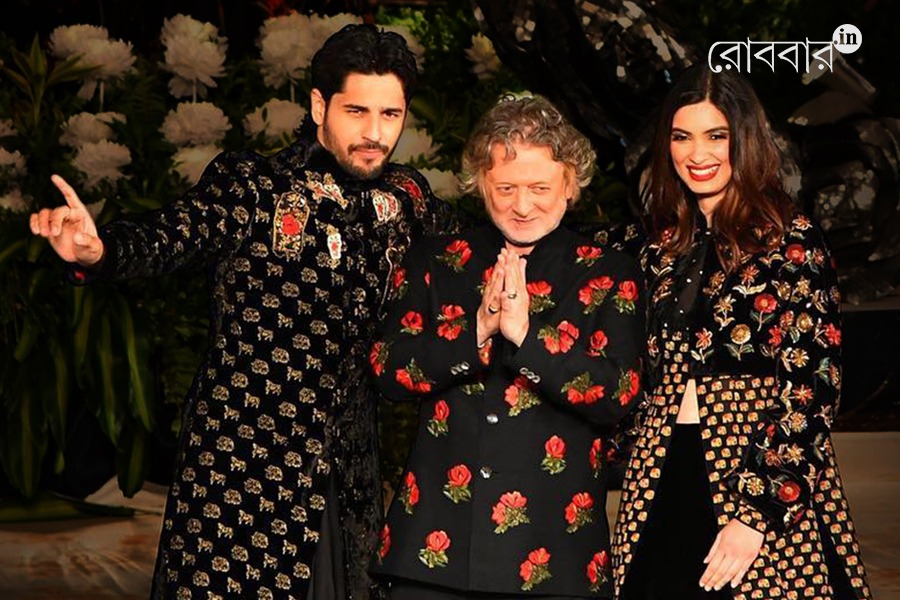 Legacy of Rohit Bal in Indian Fashion Designing। Robbar