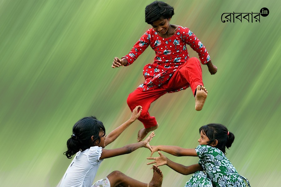 bengali folk rhymes associated with childhood games | Robbar