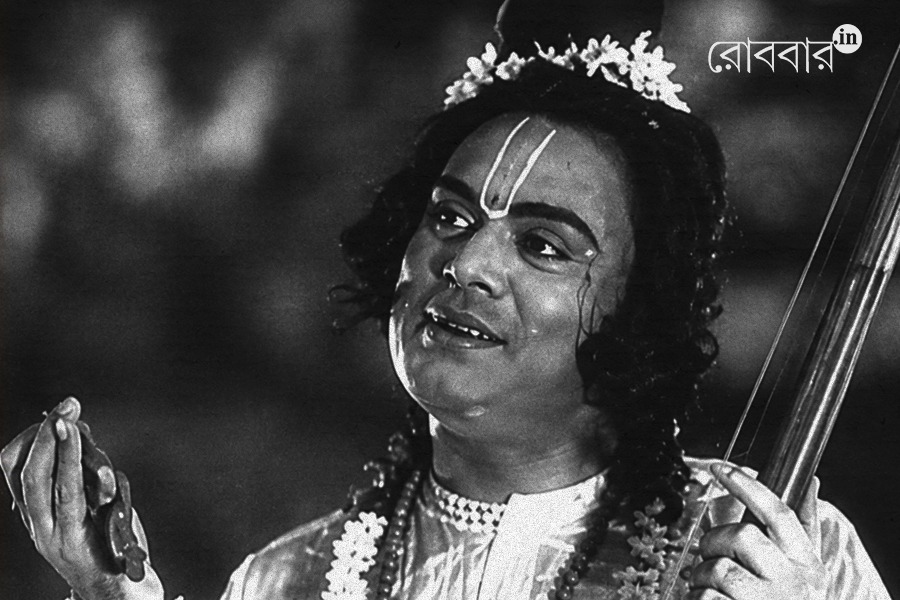 kazi najrul islam as play writer and music director | Robbar