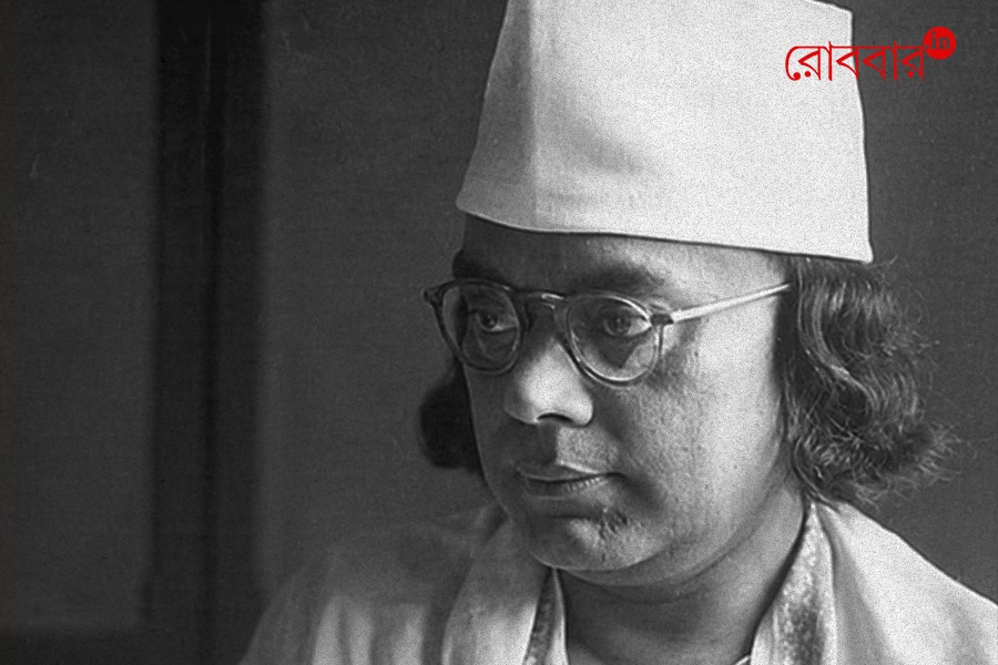 Prison, Protest & Poetry: Nazrul’s Defiant Days। Robbar
