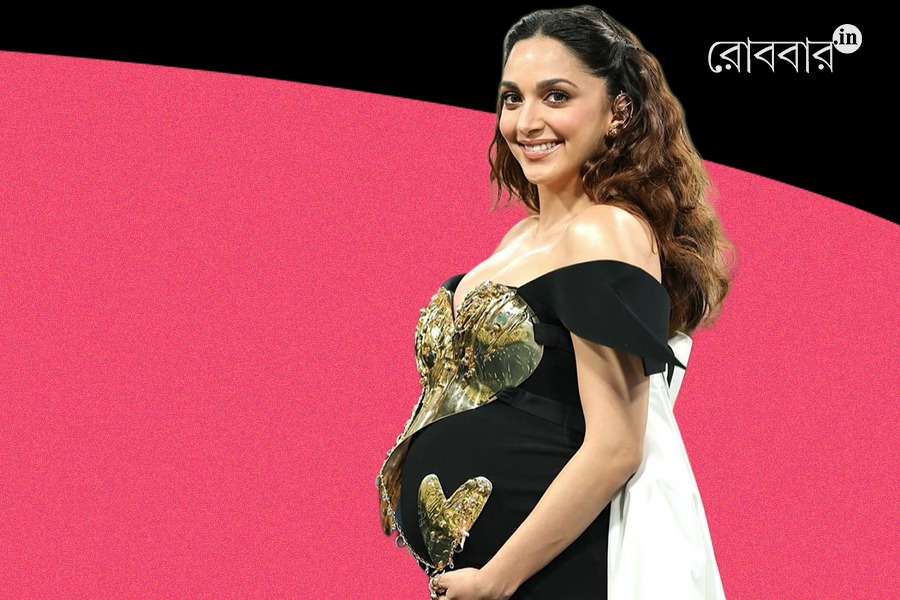 Dark Side of Motherhood and Postpartum Depression। Robbar