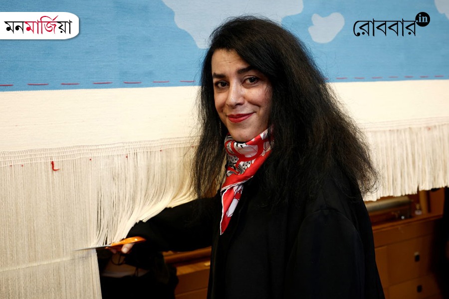 Persepolis to Activism: Satrapi's Anti-Fundamentalism। Robbar