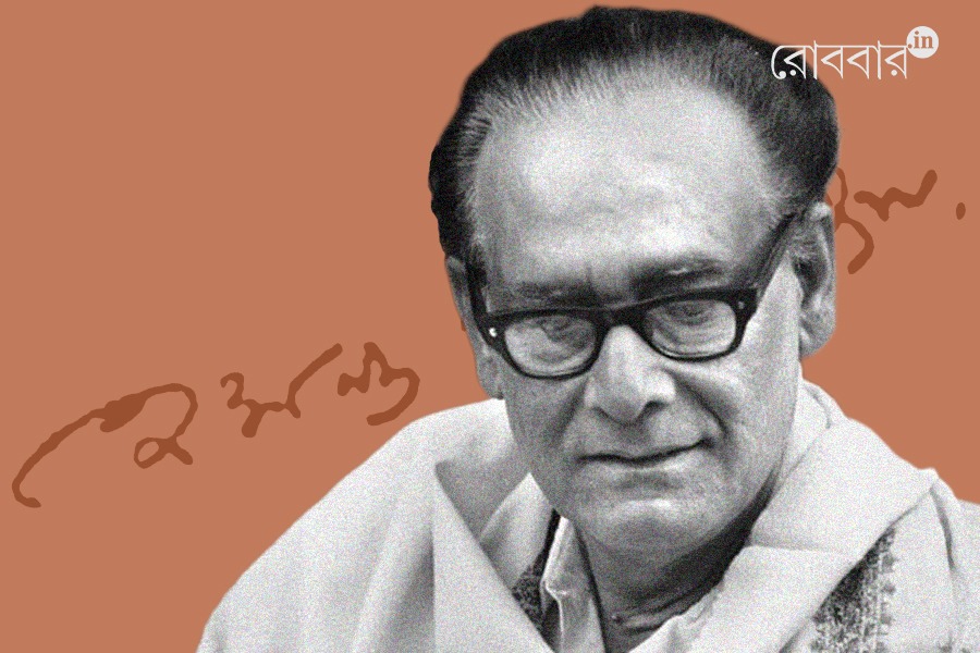 hemanta mukhopadhyay and bengali middle class | Robbar