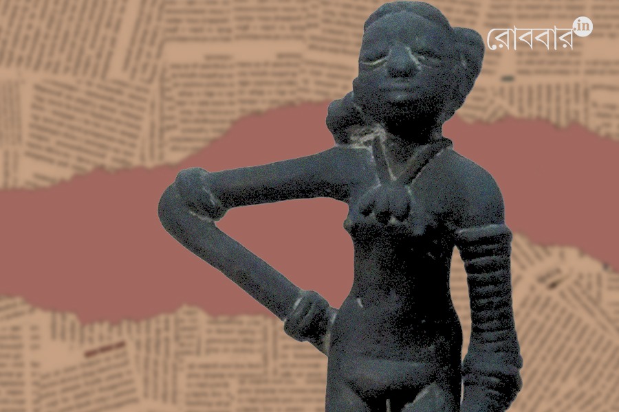 ncert censored the historical dancing girl of Mohenjo-Daro | Robbar