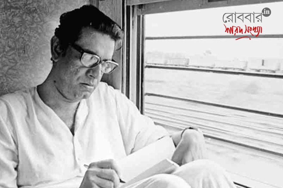 সিনেমার গল্প বাবা খুঁজতেন পুজোর ছুটিতেই